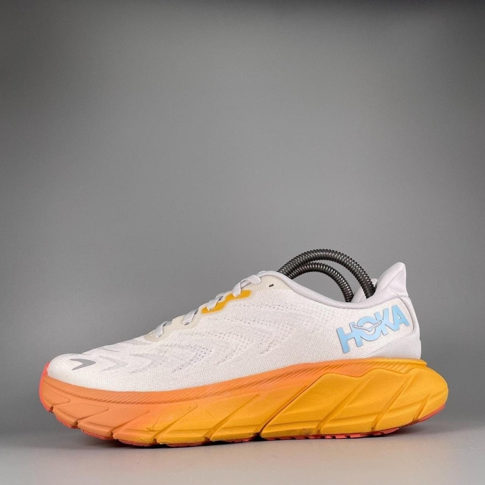 Hoka One One Arahi 6 Women's Size 9 B Nimbus Cloud Orange Running